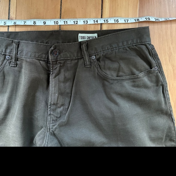 Todd Snyder Stretch 5 Pocket Chino in Oak Moss - Picture 3 of 3